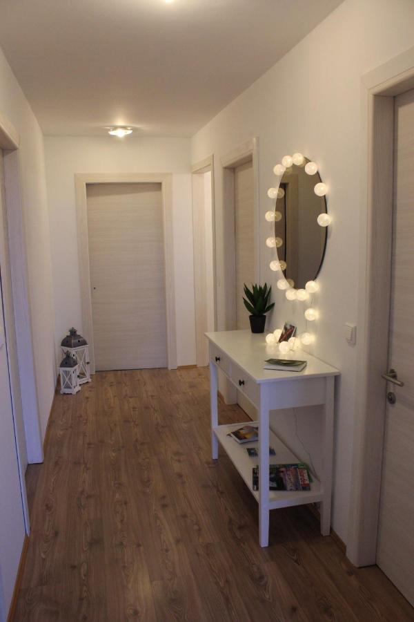 Guesthouse Hateigi 2 Hella Kültér fotó